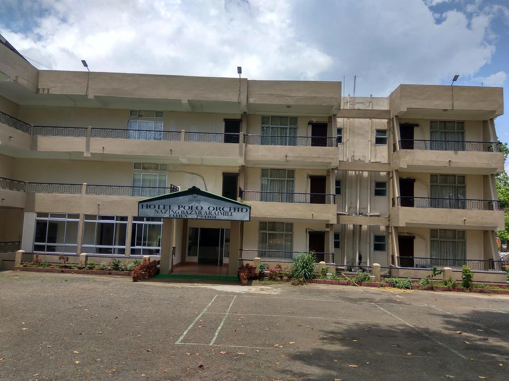 Polo Tura Hotel Exterior foto